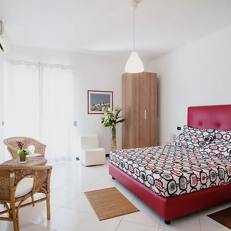 Giglio Di Paestum Bed & Breakfast 3*